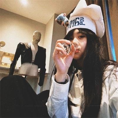 只愿从来不识君罪妃难再逃